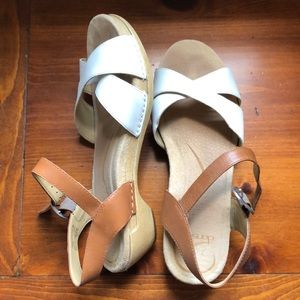 Dansko size 39 leather sandals
